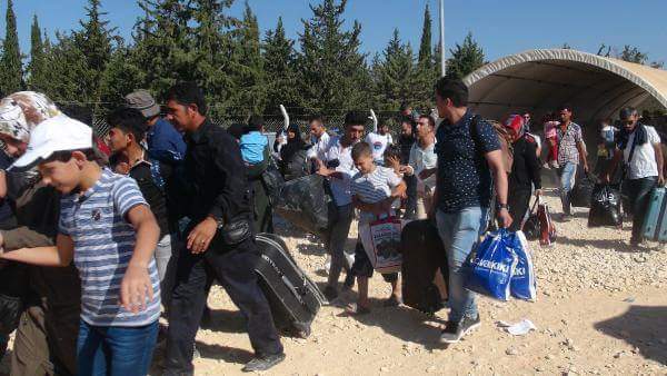 Suriyeliler Bayram İçin Akın Akın Ülkelerine Dönüyor