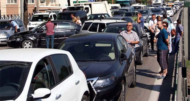 Anayol Ankara İstikametinde Zincirleme Kaza