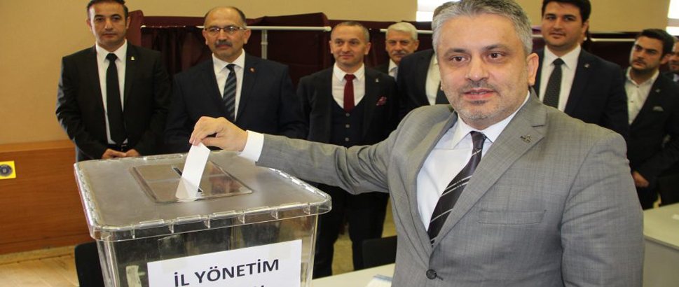 Bursa Büyükşehir Belediye Başkanlığı için temayül yoklaması yapıldı