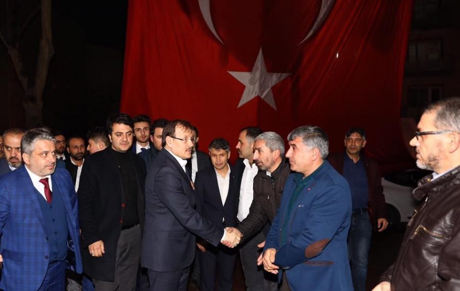 Başbakan Yardımcısı Şehit Babasını Ziyaret Etti