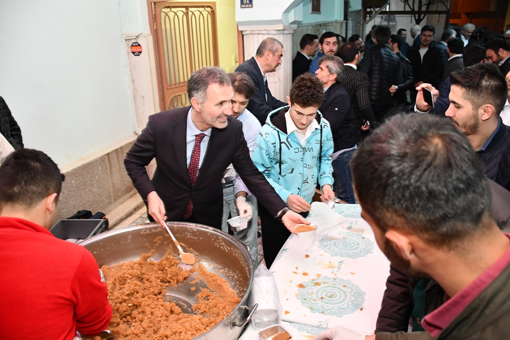 Saygı Ve Hoşgörü İçinde Yaşayan Bir Toplumuz