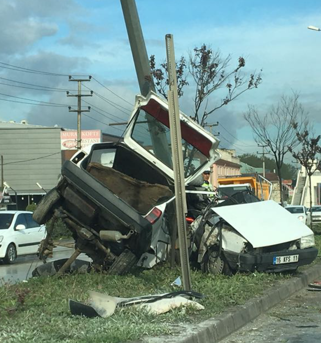 Bursa Yolunda Feci Kaza