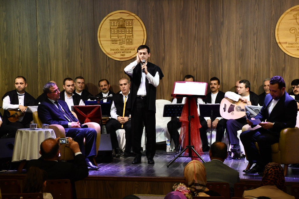 Erkek Tasavvuf Korosu Konser Verdi