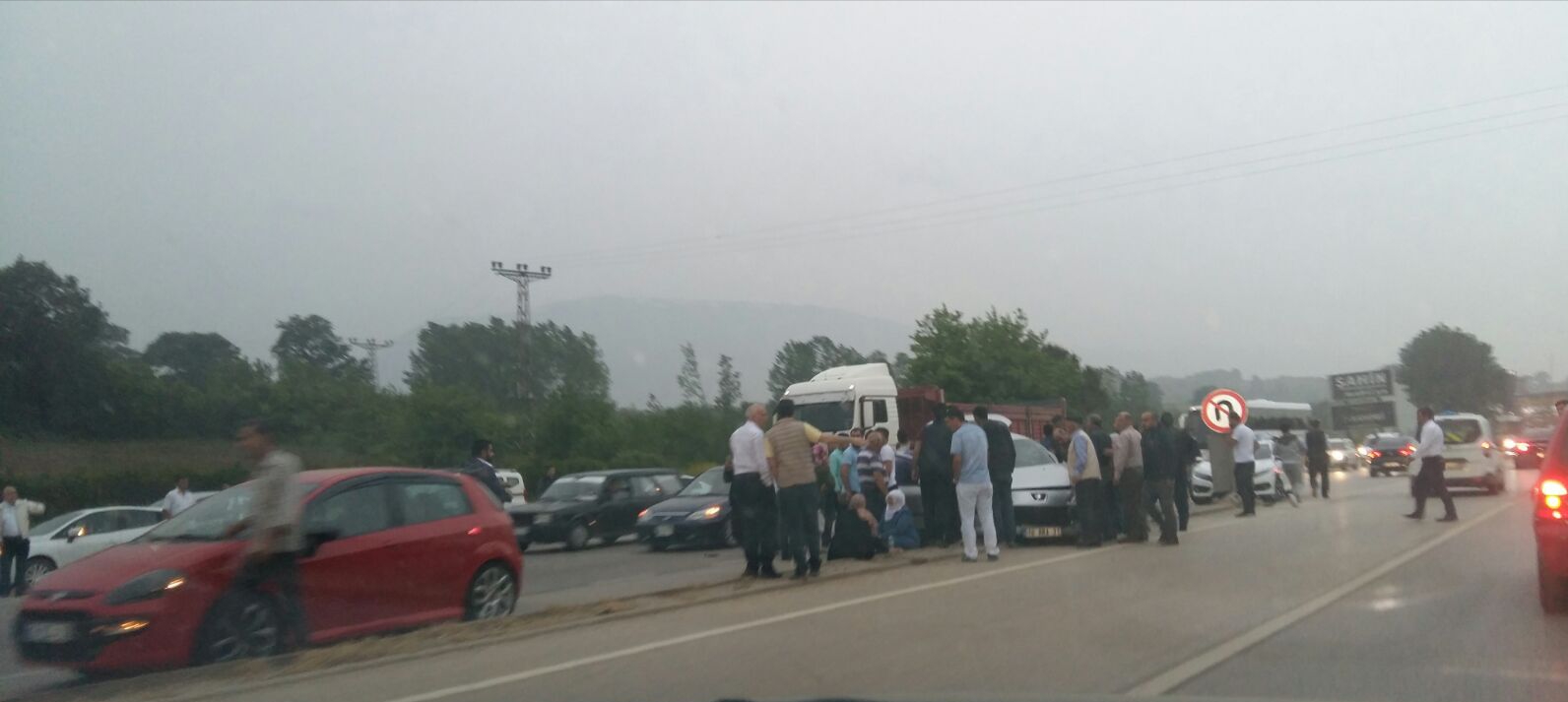 Bursa Yolu Şehitler Yol Ayrımında Kaza