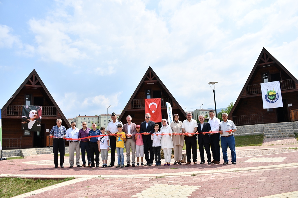 Dostum Bungalov Evleri Törenle Hizmete Açıldı