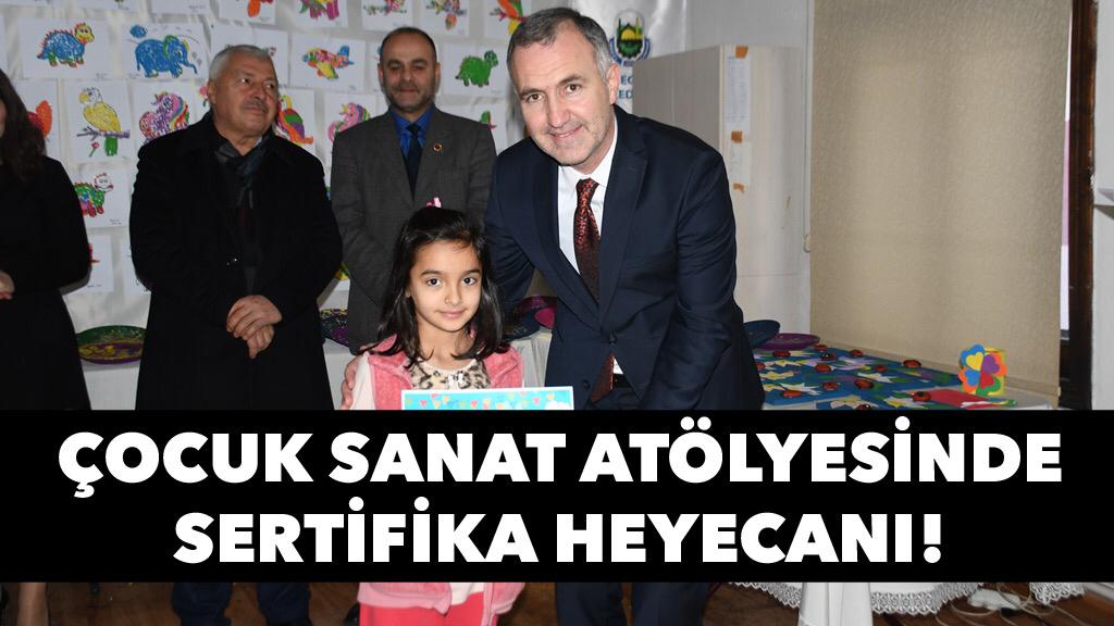 Çocuk Sanat Atölyesinde Sertifika Heyecanı