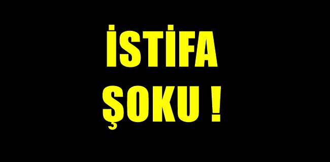 Üçü birden istifa etti !