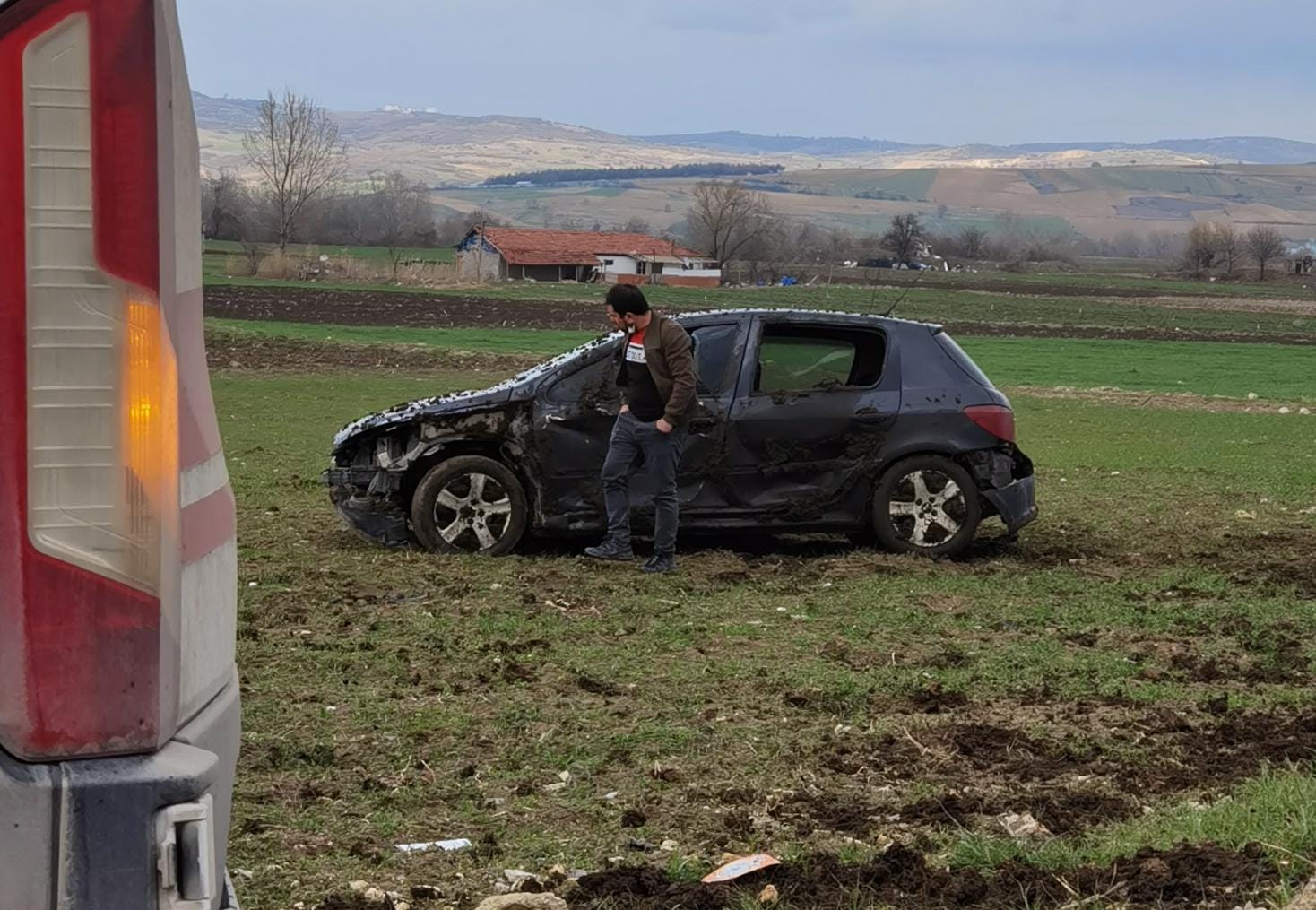 TARLAYA UÇTU; 1 YARALI