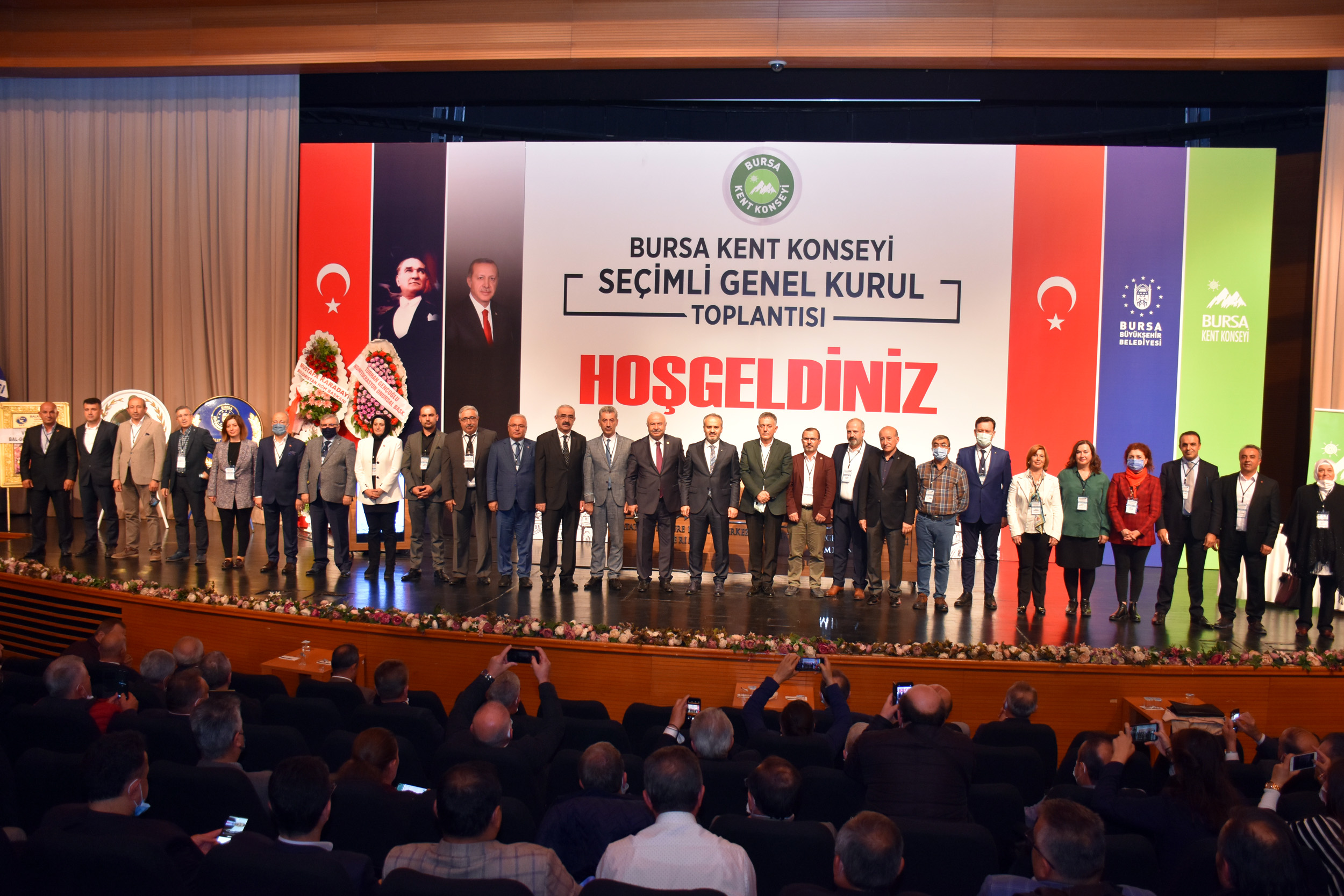 Bursa Kent Konseyi’nde Şevket Orhan güven tazeledi