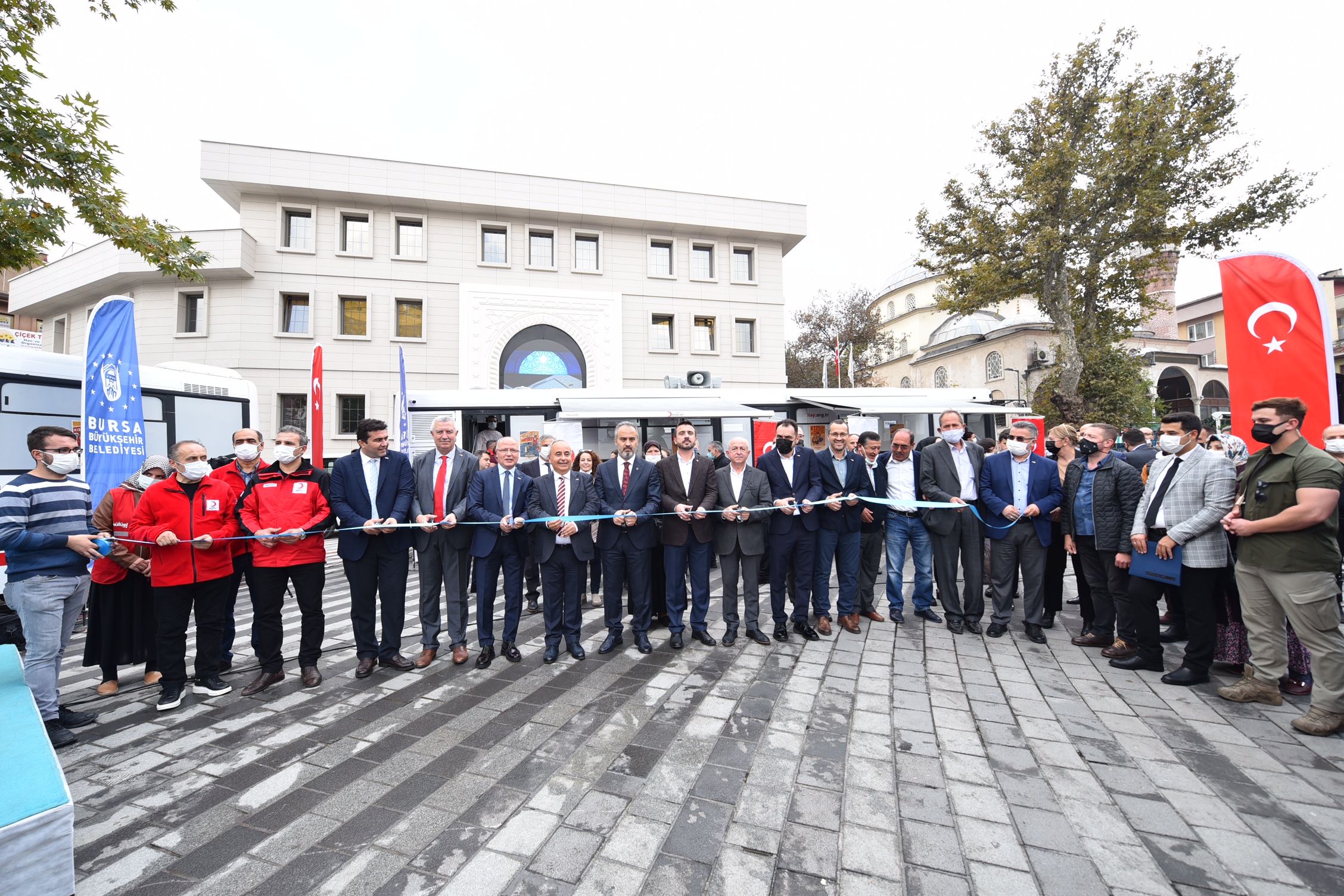 Büyükşehir’den Kızılay’a anlamlı bağış