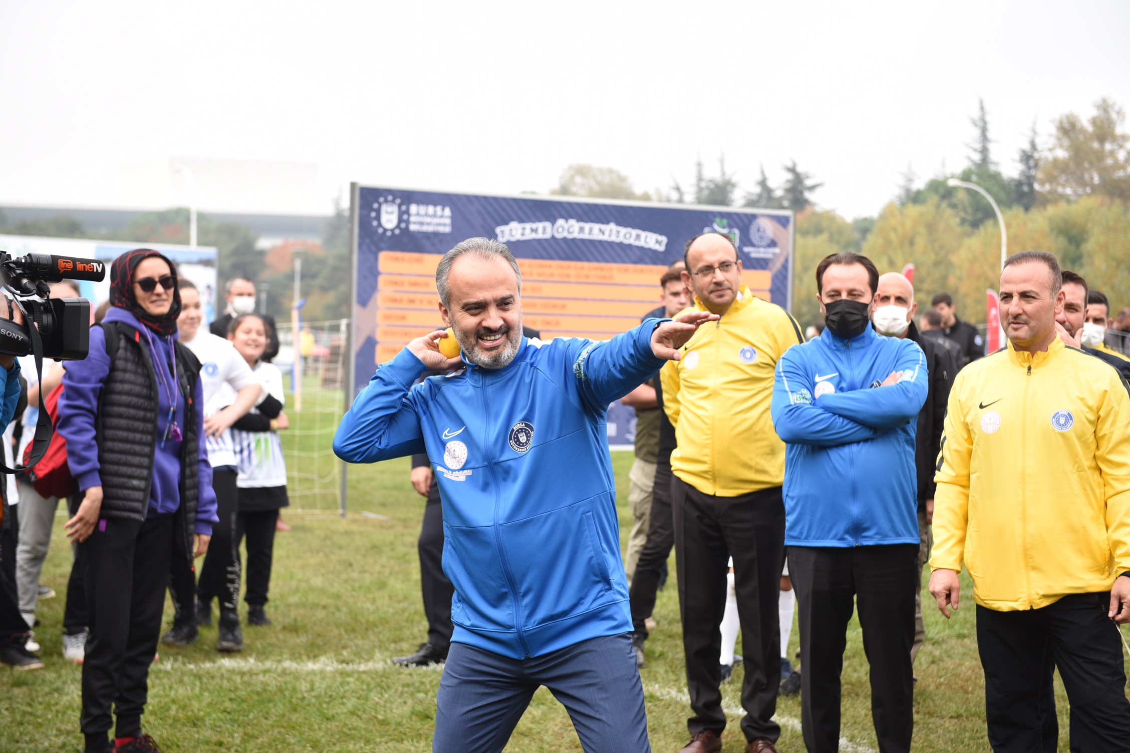 Bursa’da 250 bin çocuk sahaya iniyor