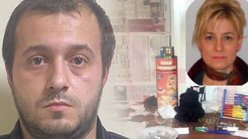 Avukatlığından istifa etti !