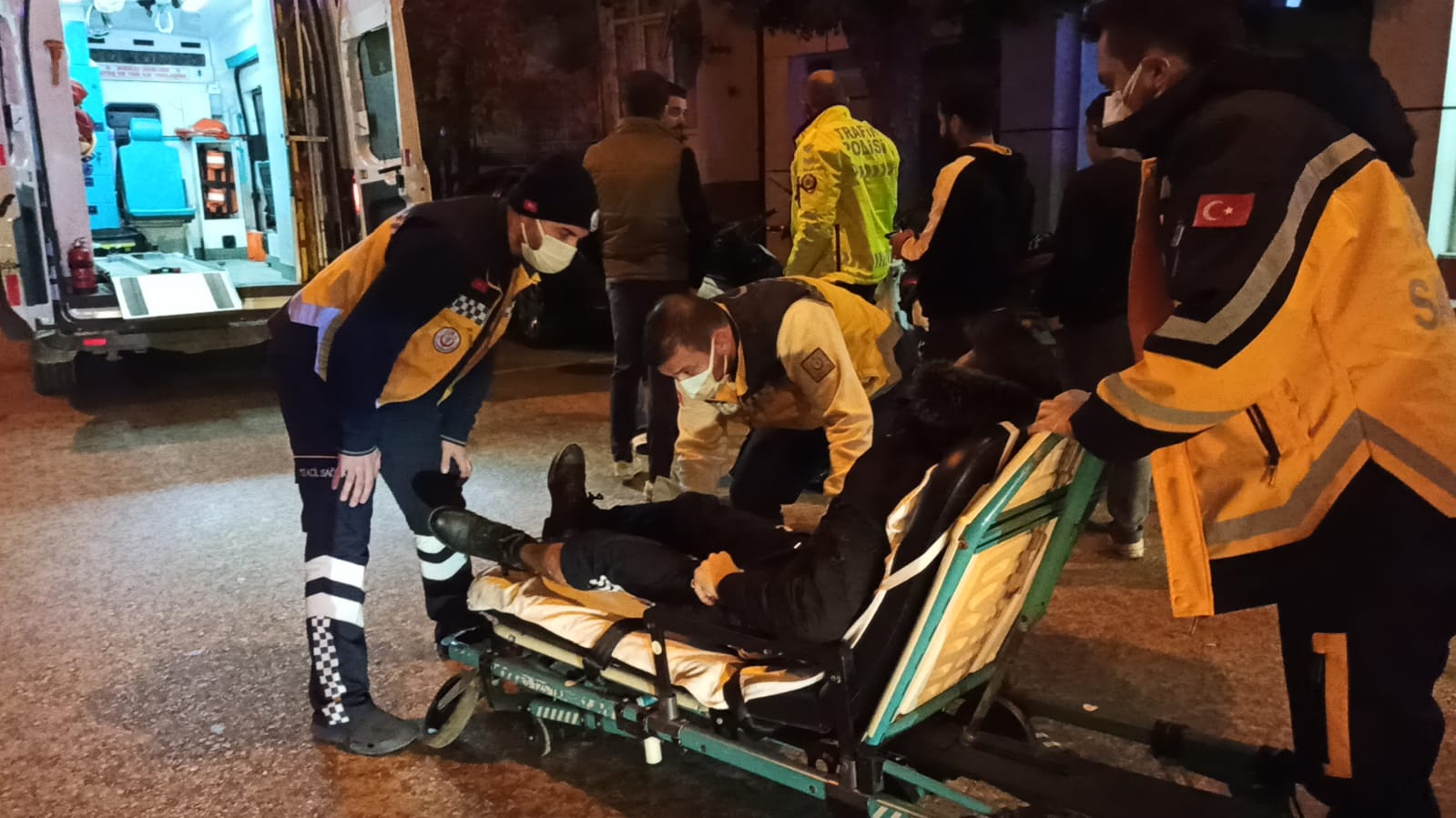 Motosiklet sürücüsü ölümden döndü !