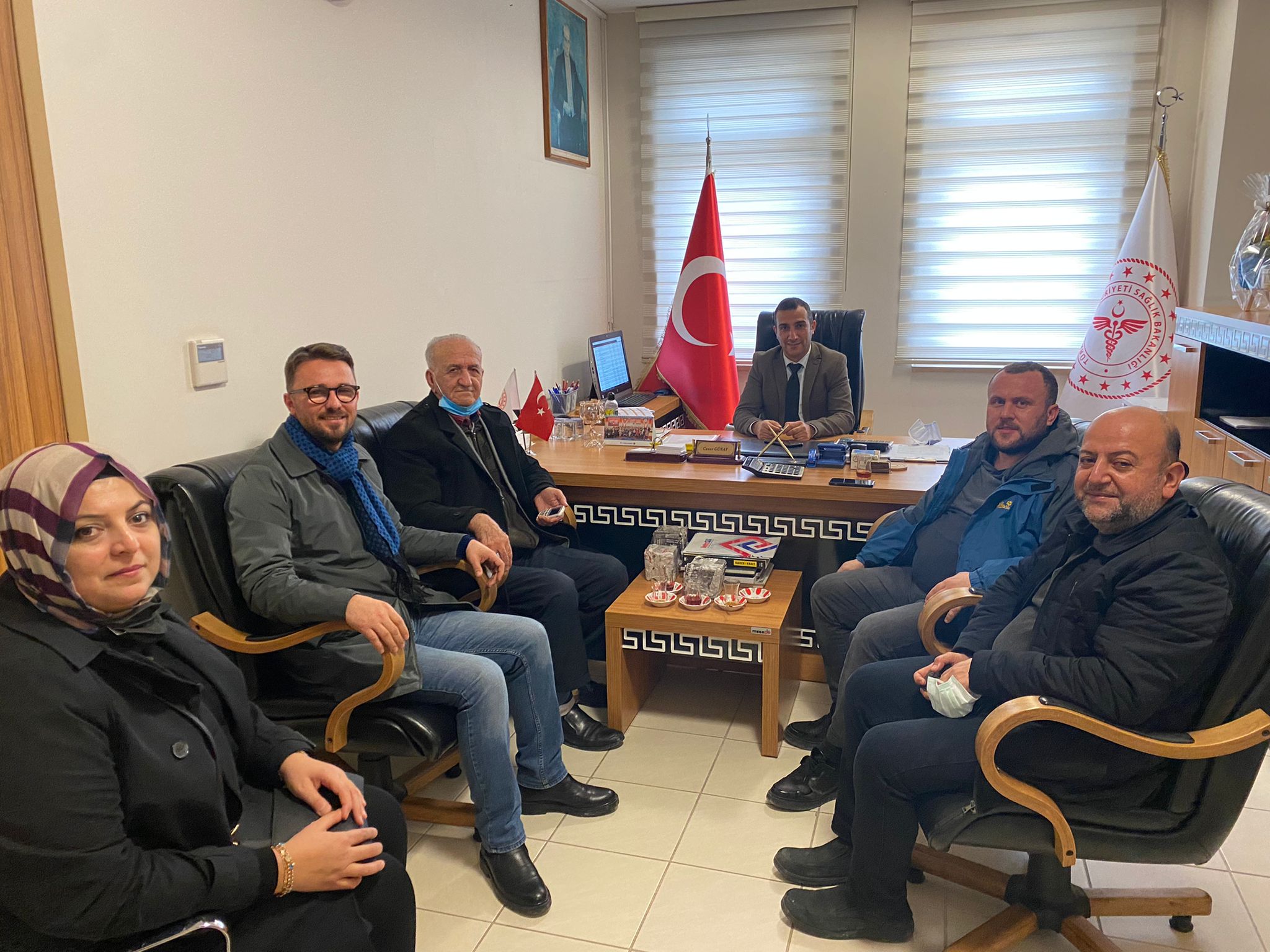İHD, İNEGÖL AĞIZ VE DİŞ SAĞLIĞI HASTANESİ’NİN YENİ MÜDÜRÜNÜ ZİYARET ETTİ