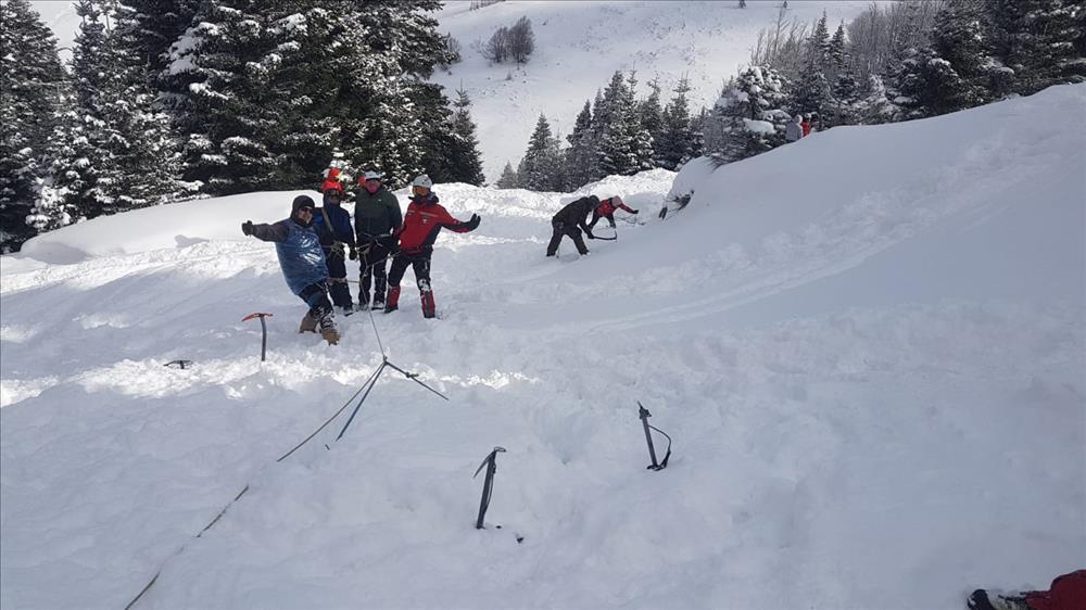 Kış dağcılık eğitimleri devam ediyor !