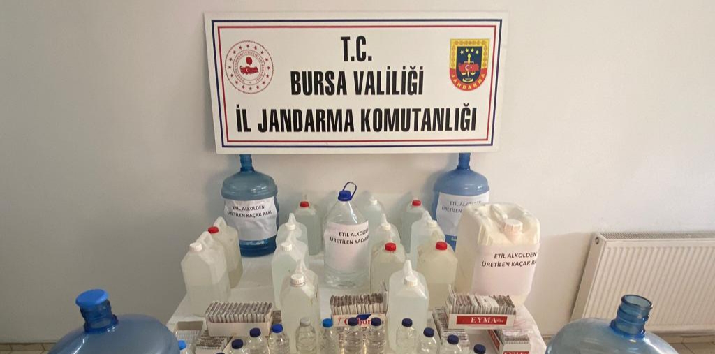 Jandarma kaçakçılara göz açtırmıyor !