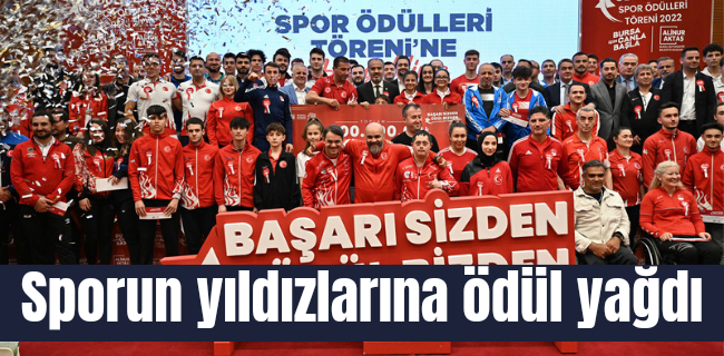 Sporun yıldızlarına ödül yağdı
