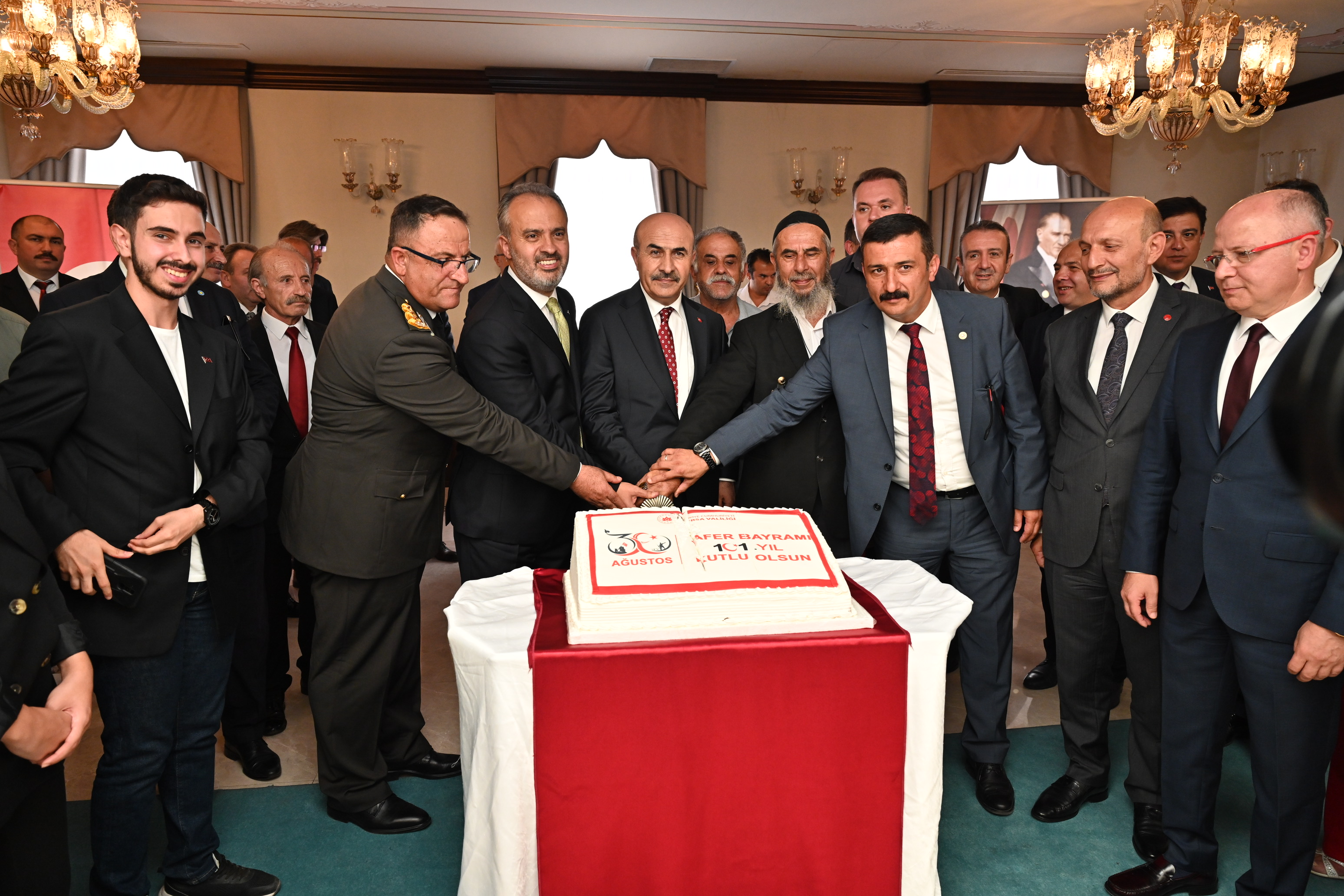 Bursa’da ‘Zafer’ coşkusu