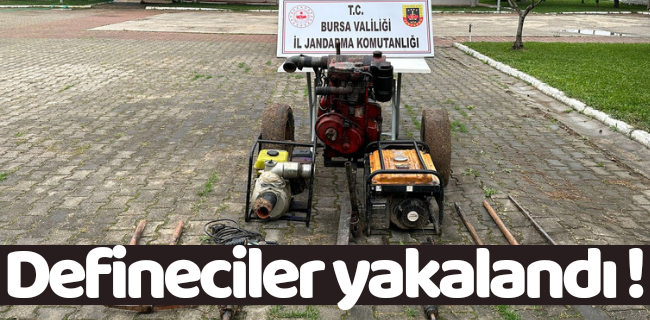 Kaçak kazı yapan defineciler yakalandı !