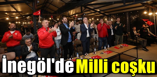 İnegöl Tribününde Milli Coşku